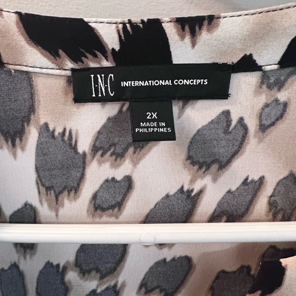 INC Split neck long sleeve tunic blouse sz 2X - Picture 2 of 4